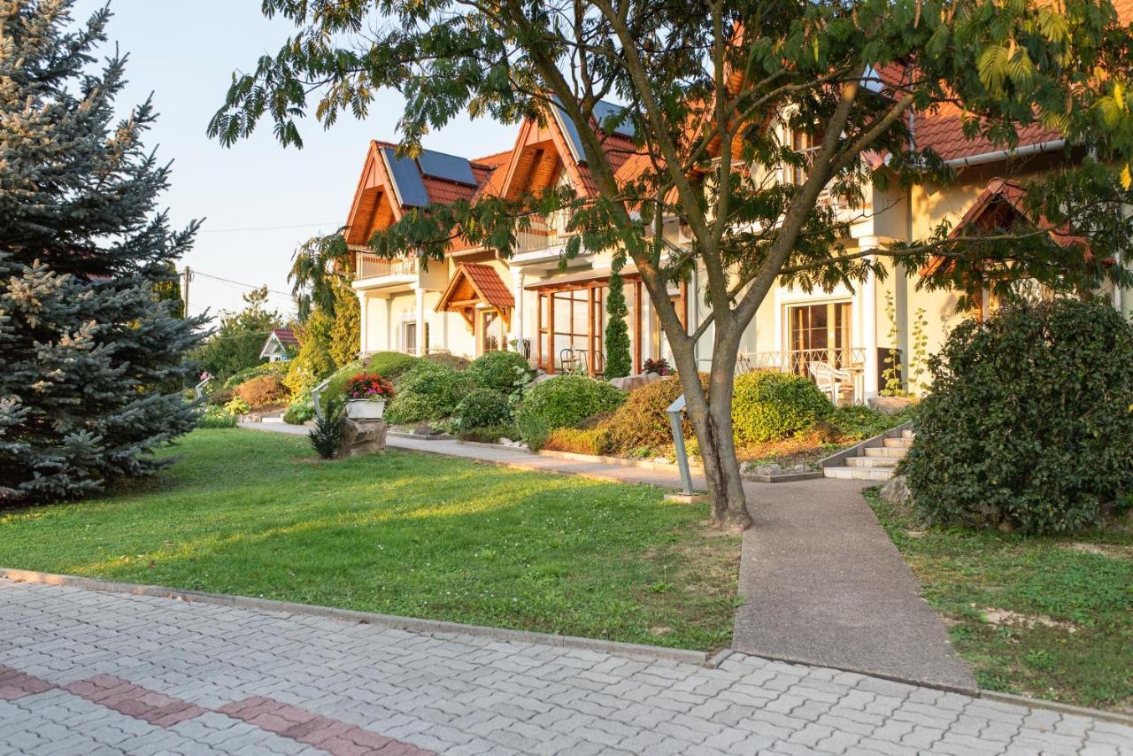 Hotel Andrea Wellness Garden Cserszegtomaj Zewnętrze zdjęcie